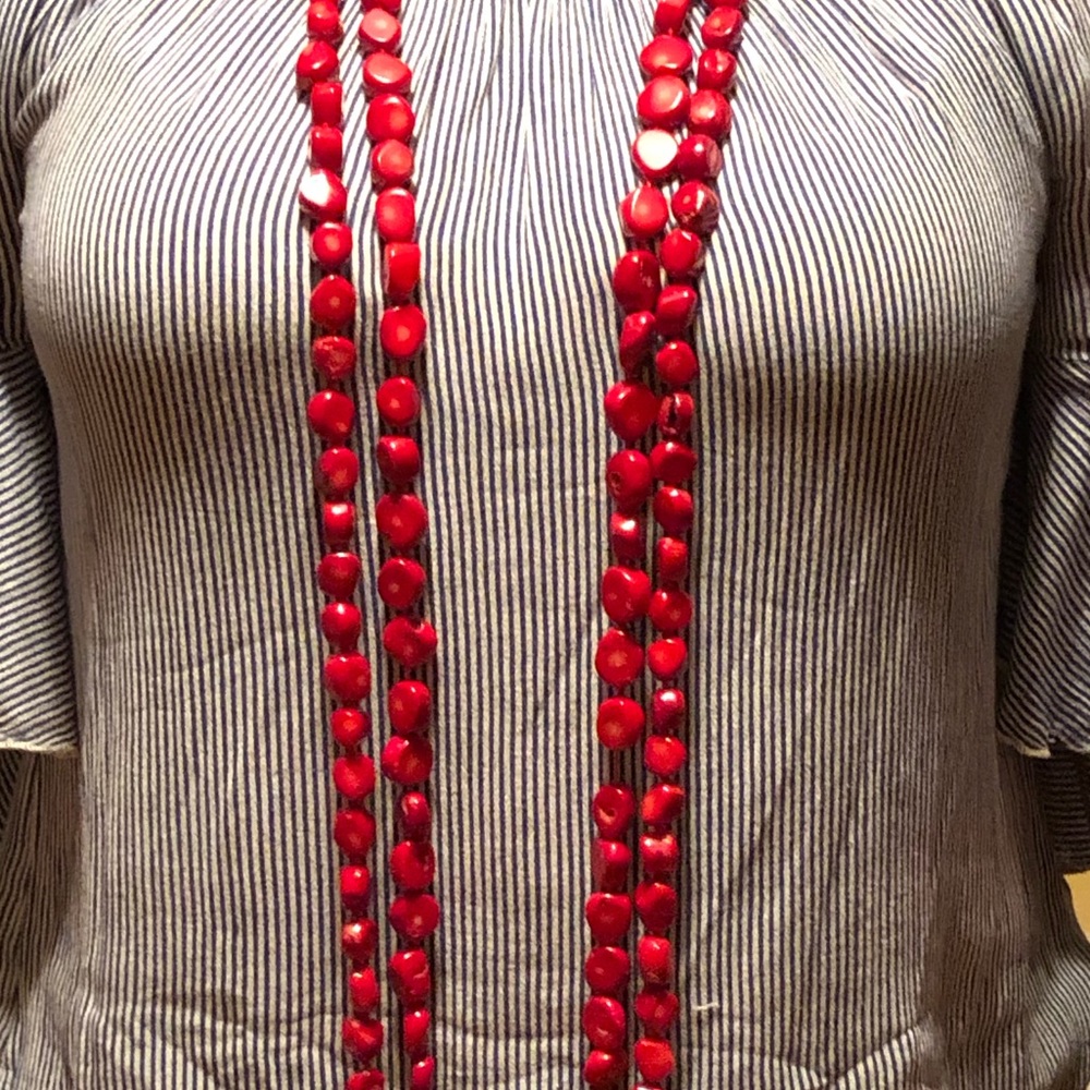 Red stone necklaces - Picture 2 of 2